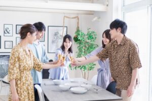 少人数の婚活パーティーのメリットとデメリットとは？？