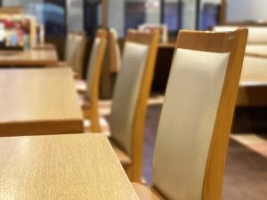 初デートでファミレスは「アリ」女性の54.6％、男性は46.4％