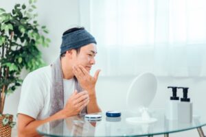 今や男性のスキンケアは当たり前。婚活男性がスキンケアするべき理由3選
