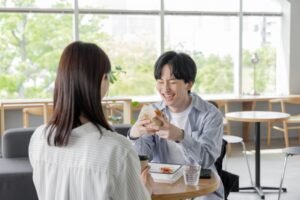 婚活は「頑張る」より「楽しむ」ほうがうまくいく